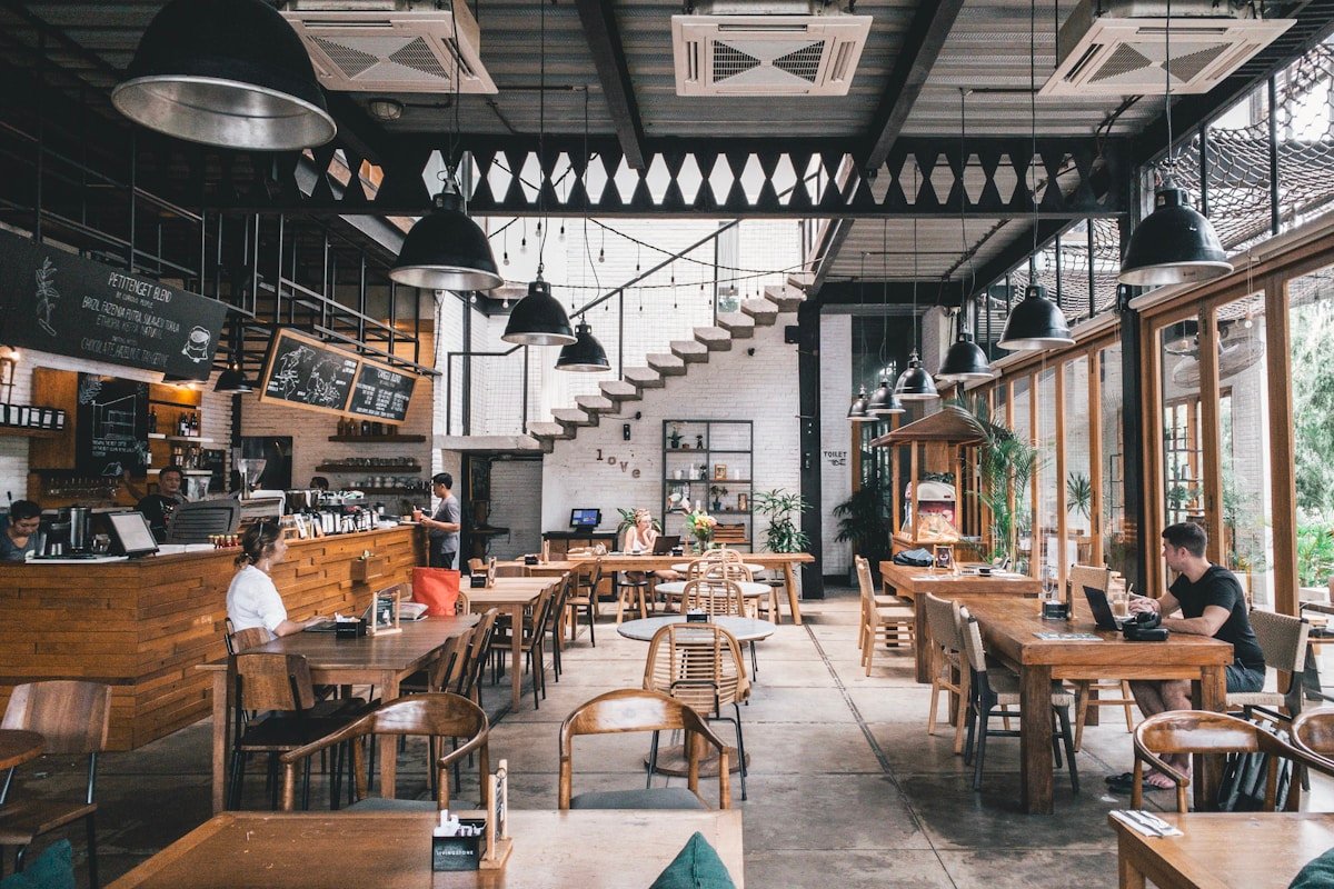 Best Restaurants in Istanbul: From Michelin Stars to Meyhanes